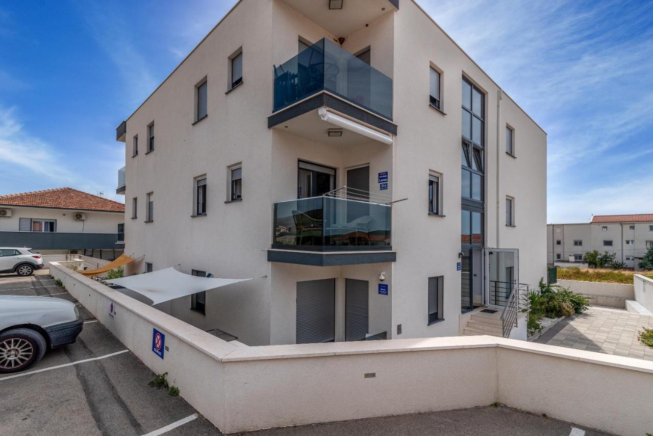 Apartman Lorena Trogir Eksteriør billede