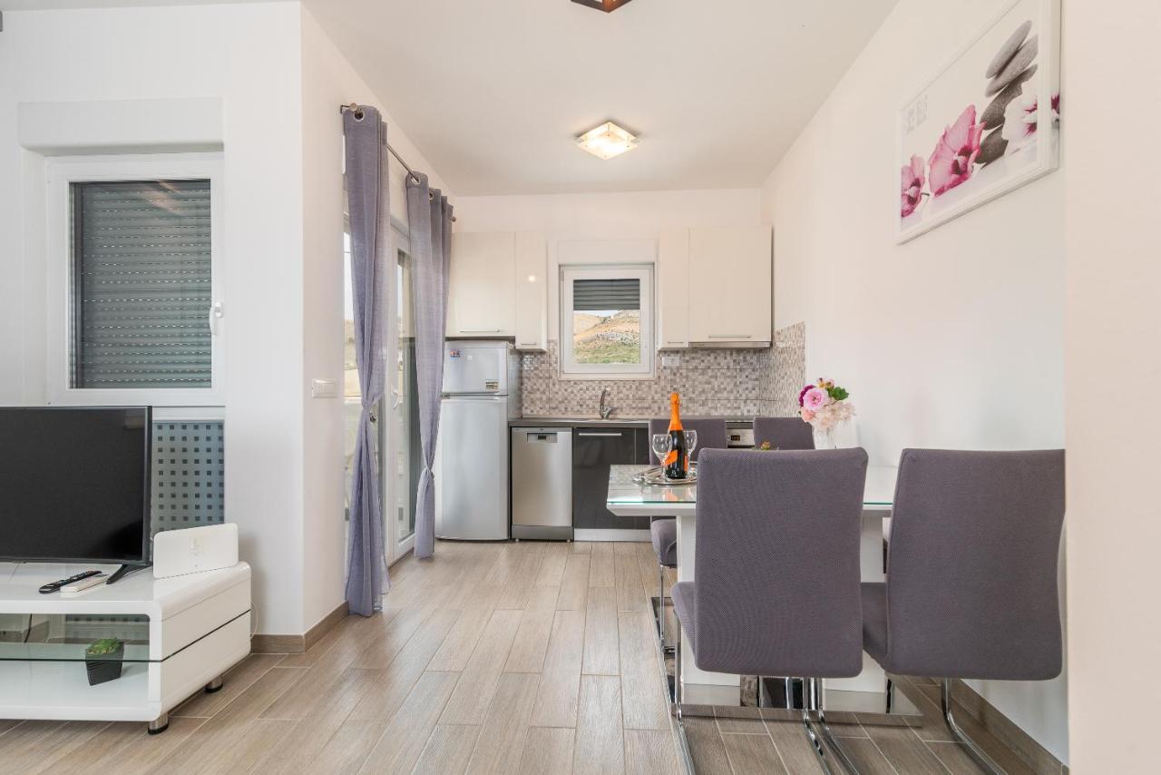 Apartman Lorena Trogir Eksteriør billede