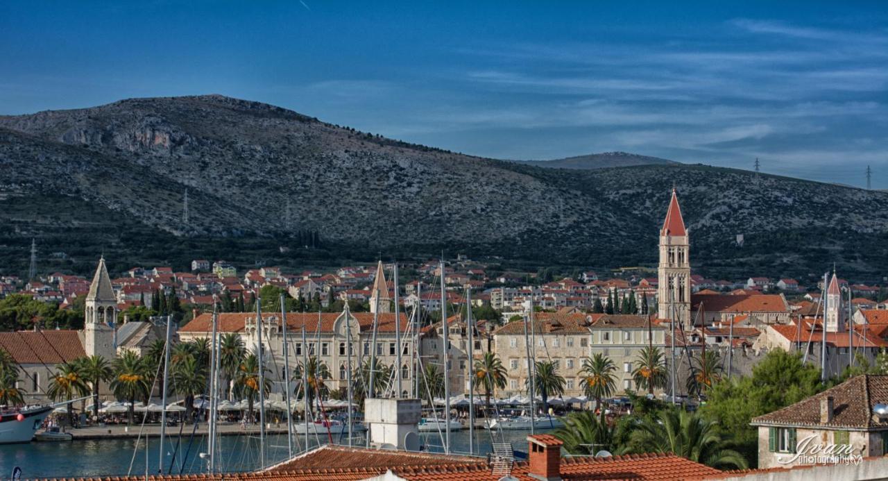 Apartman Lorena Trogir Eksteriør billede