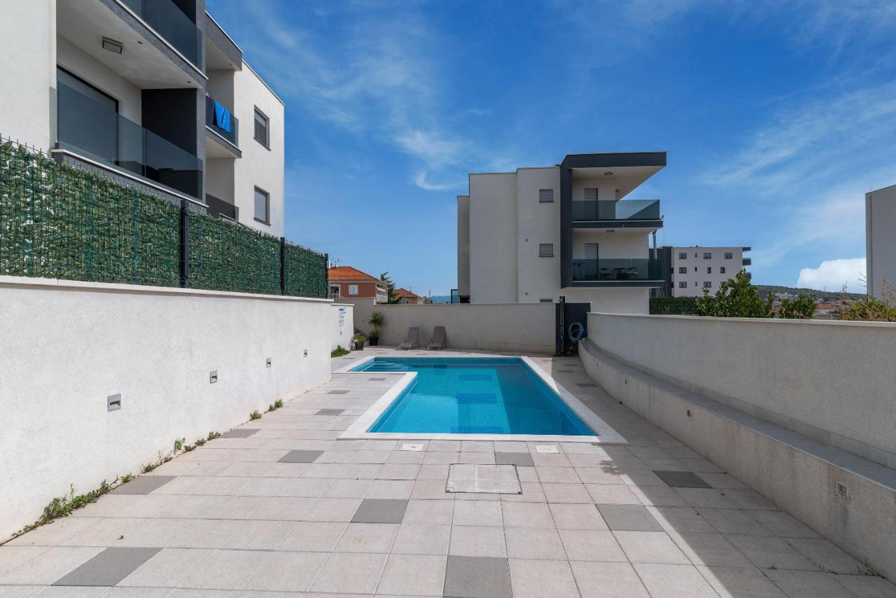 Apartman Lorena Trogir Eksteriør billede
